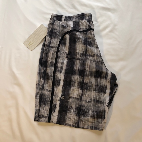 lululemon athletica Other - LULULEMON Mens Large Shorts NWT